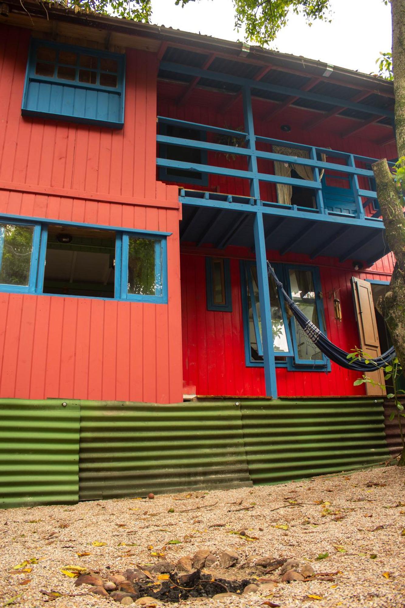 Hostel Antonio Pescador - Centro Da Guarda do Embaú 外观 照片