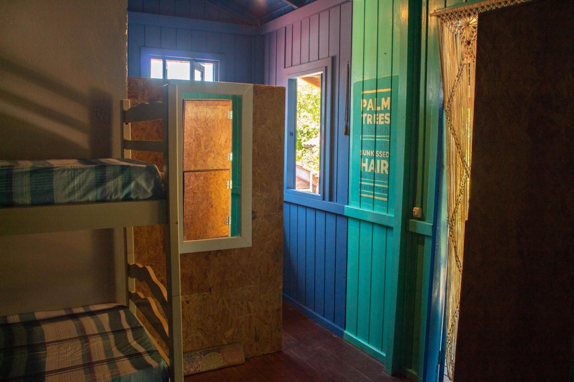 Hostel Antonio Pescador - Centro Da Guarda do Embaú 外观 照片