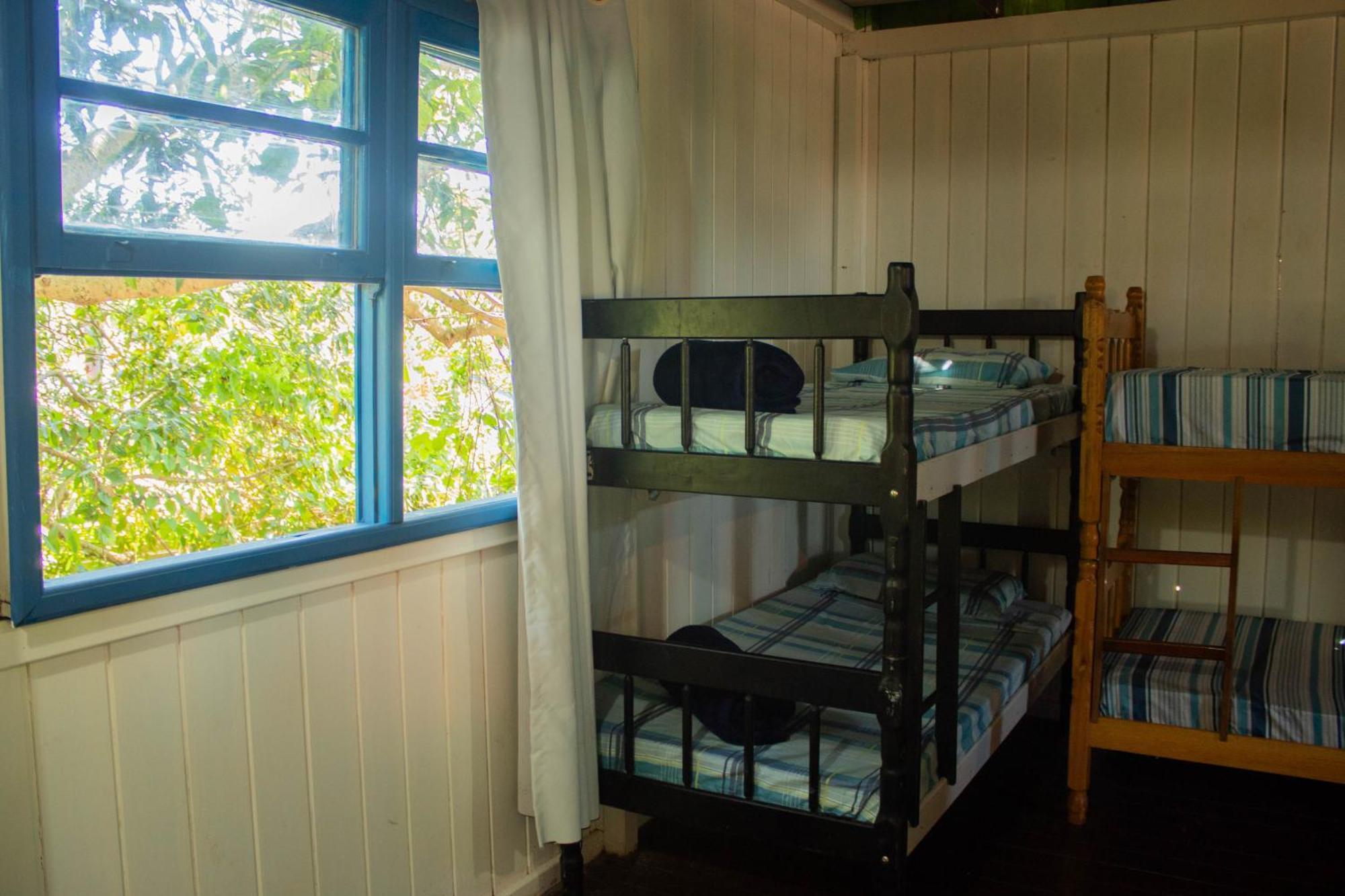 Hostel Antonio Pescador - Centro Da Guarda do Embaú 外观 照片
