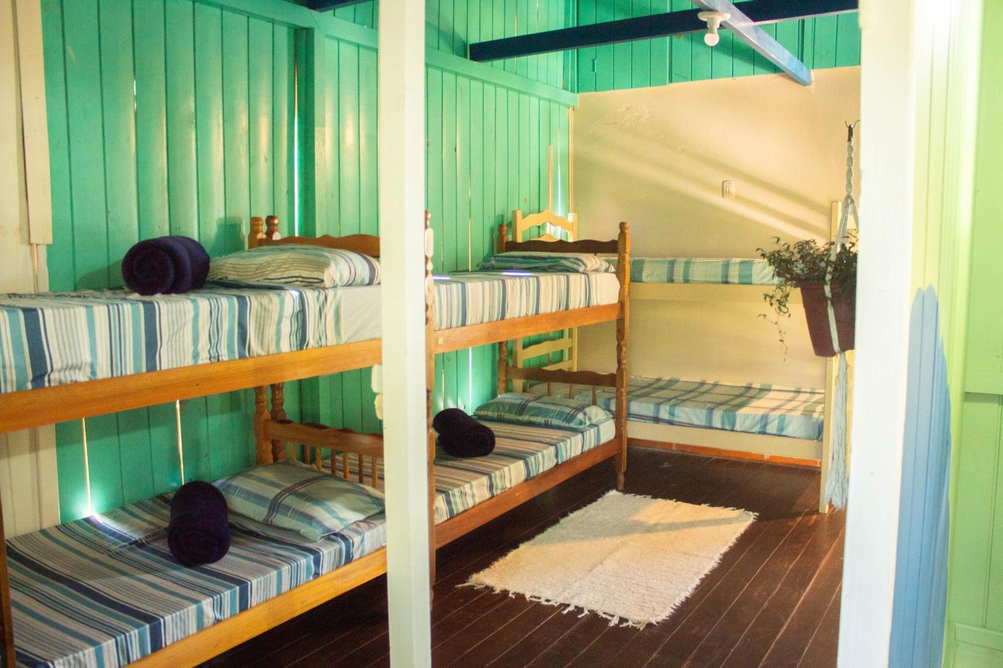 Hostel Antonio Pescador - Centro Da Guarda do Embaú 外观 照片