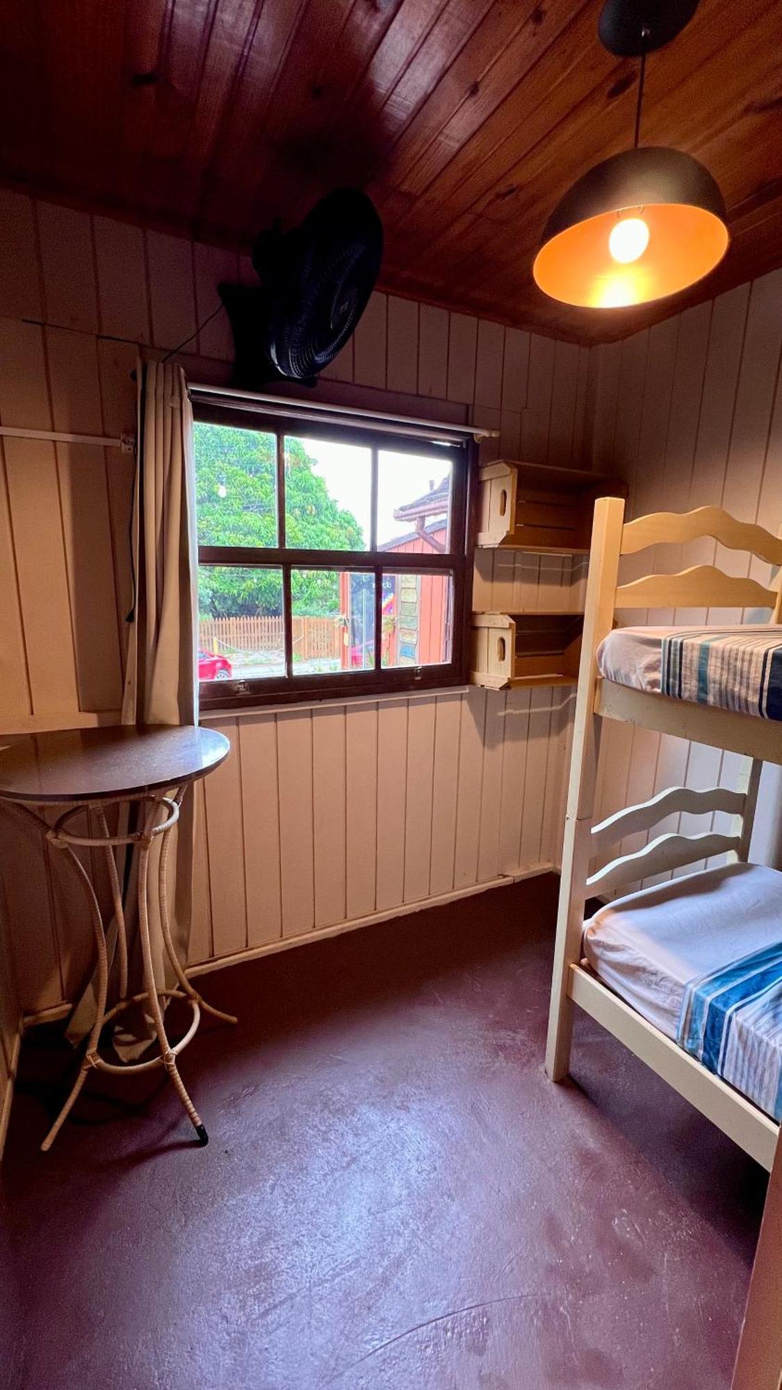 Hostel Antonio Pescador - Centro Da Guarda do Embaú 客房 照片